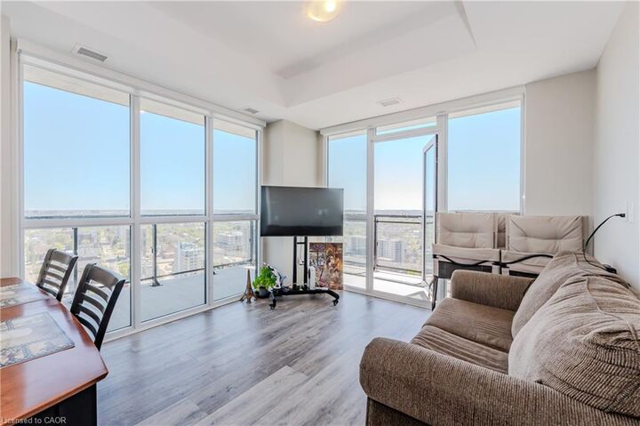 Property Photo:  60 Charles Street 2605  ON N2G 0C9 