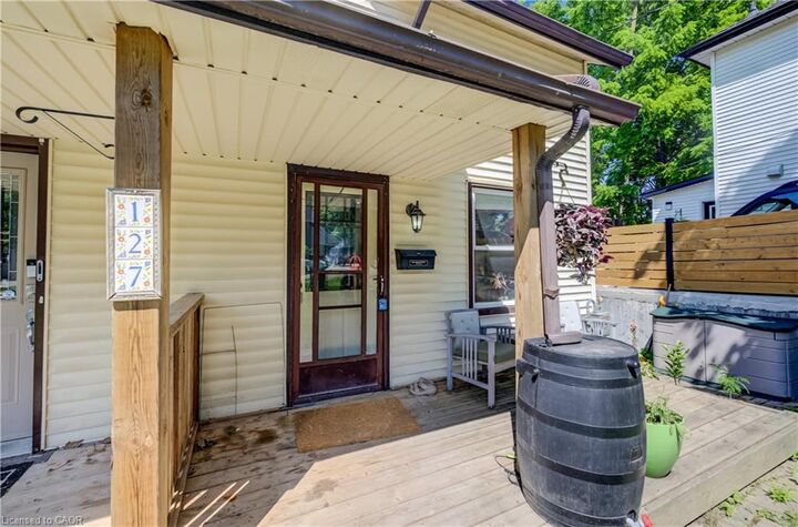 Property Photo:  127 Henderson Street  ON N3C 2G3 