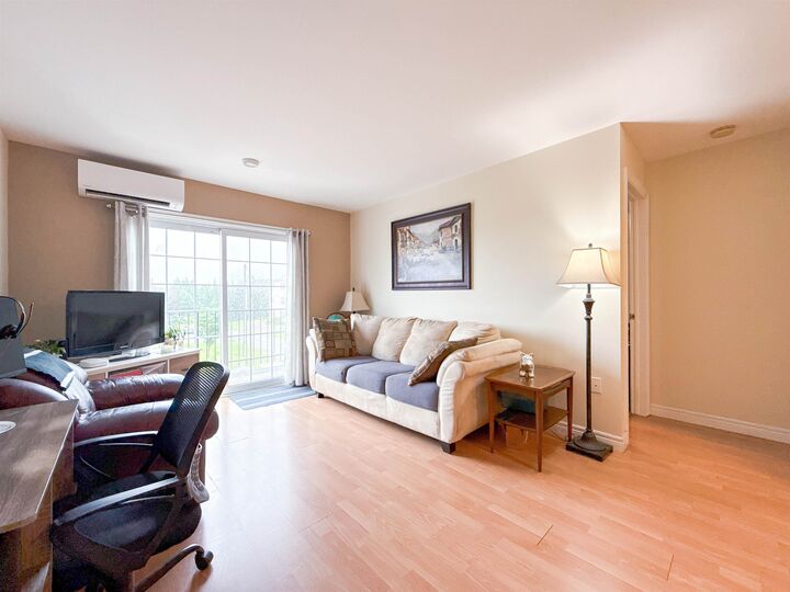 Property Photo:  33 Glen Stewart Drive 18  PE C1A 1A0 