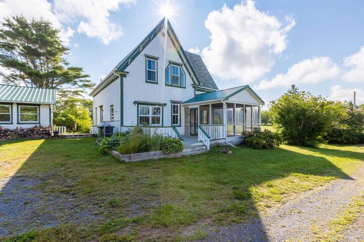 Property Photo:  205 Pinette Road  PE C0A 1A0 