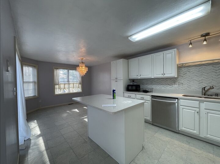Property Photo: 55 Ledgecrest Dr 55 MA 01603