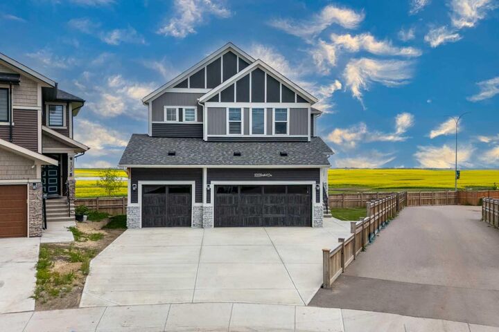 Property Photo:  101 Homestead Crescent NE  AB T3J 2K8 