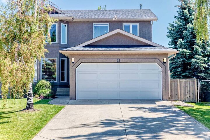 Property Photo:  21 Shawbrooke Bay SW  AB T2Y 3A1 