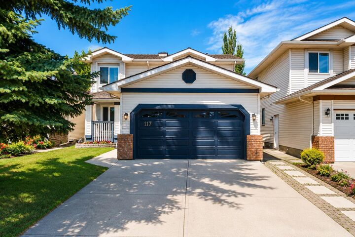 117 Douglasbank Way SE — photo 1