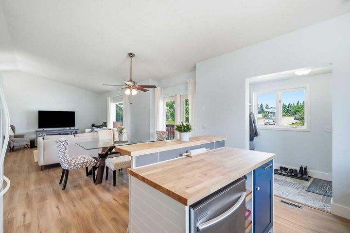 Property Photo: 535 Pioneer Drive AB T0M 1B0