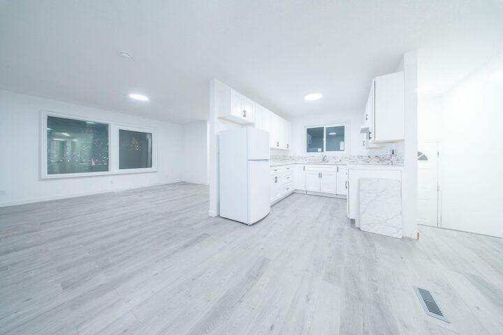 Property Photo: 5402 54 Avenue AB T4J 1L9
