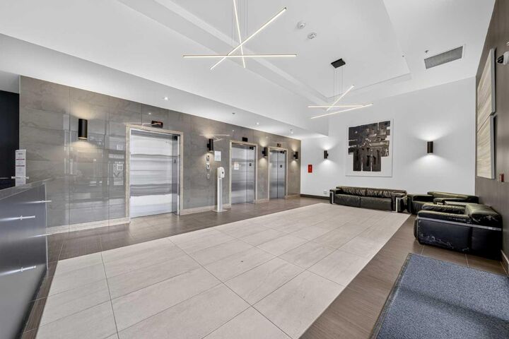 Property Photo:  210 15 Avenue SE 409  AB T2G 0B5 