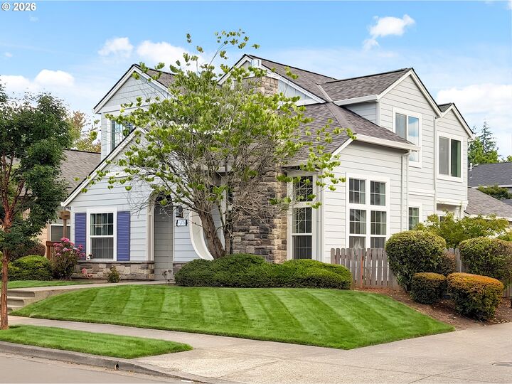 Property Photo: 6530 NE Copper Beech Dr OR 97124