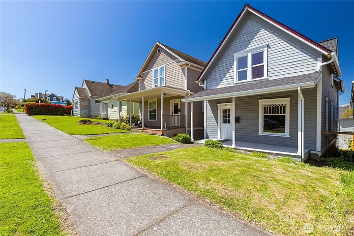Property Photo:  1417 N Garden Street  WA 98225 