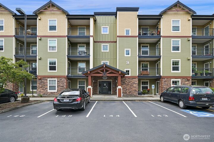 Property Photo:  680  32nd Street #C402  WA 98225 