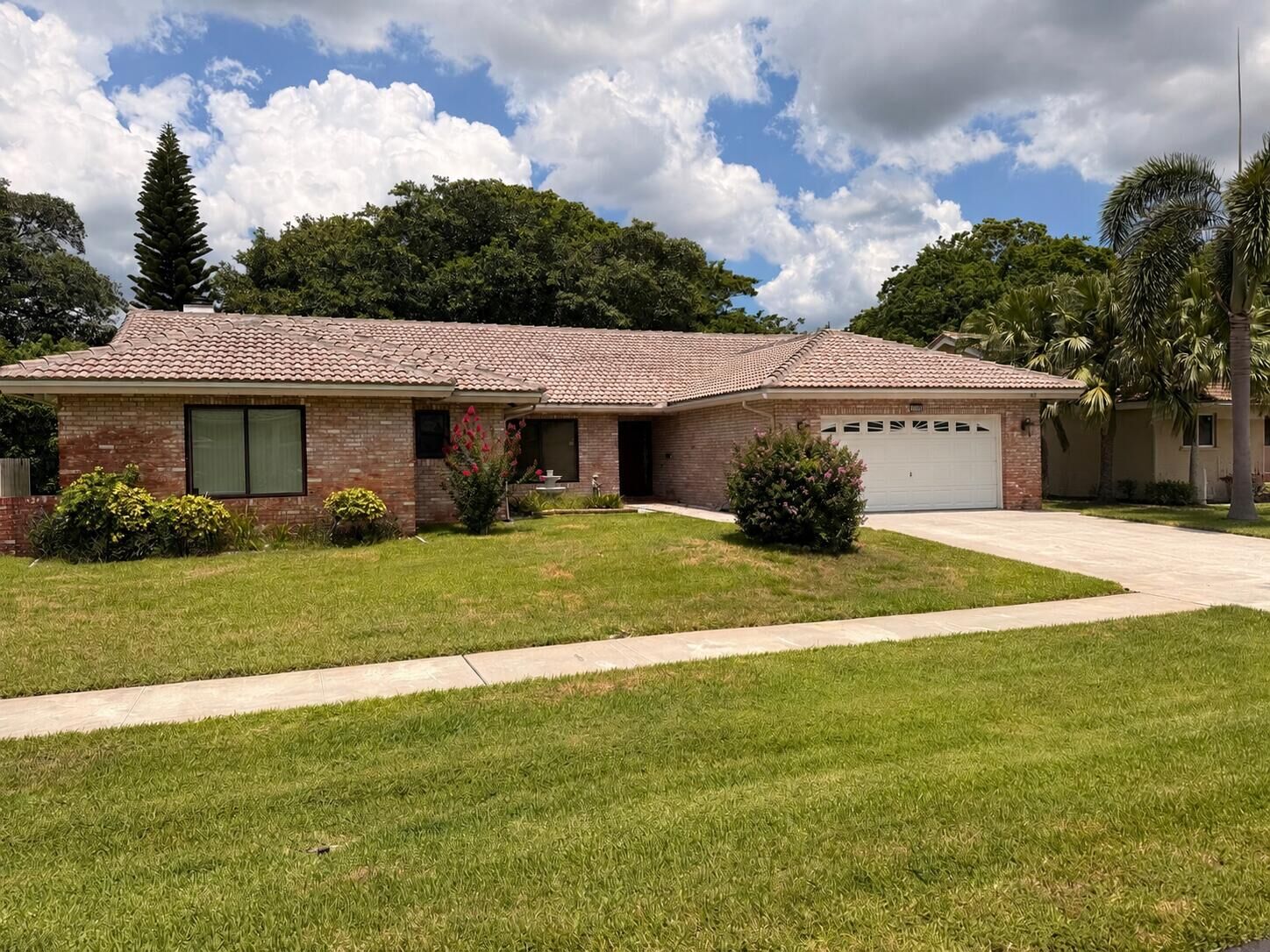 Property Photo: 22359 Martella Avenue FL 33433