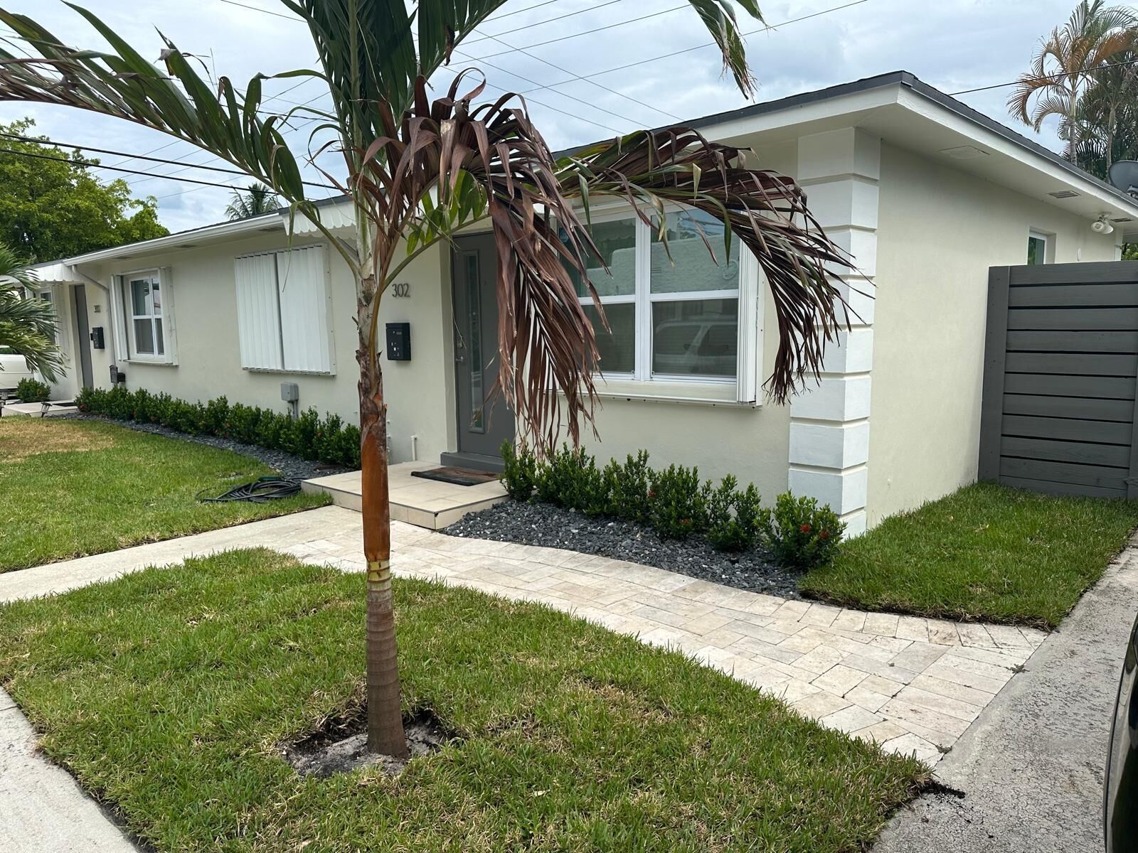 Property Photo:  300 Central Drive  FL 33405 