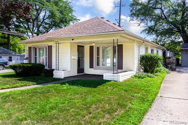 Property Photo:  7332 N Vernon Street E  MI 48127 