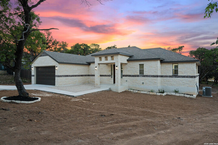 Property Photo:  333 Eagle Rock Rd  TX 78070 