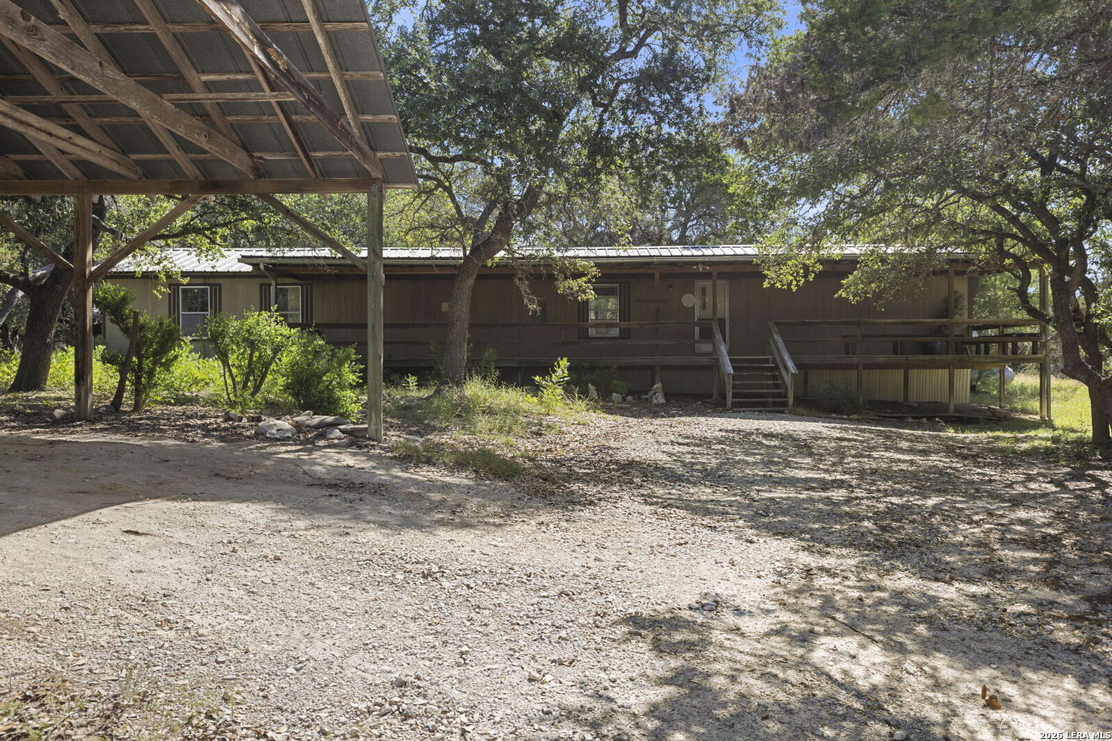 Property Photo:  184 Linda  TX 78133 