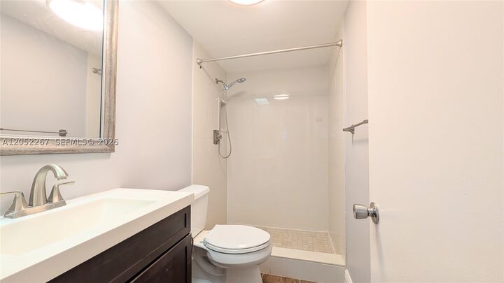 Property Photo:  315 SE 23rd Ave 1-5  FL 33062 