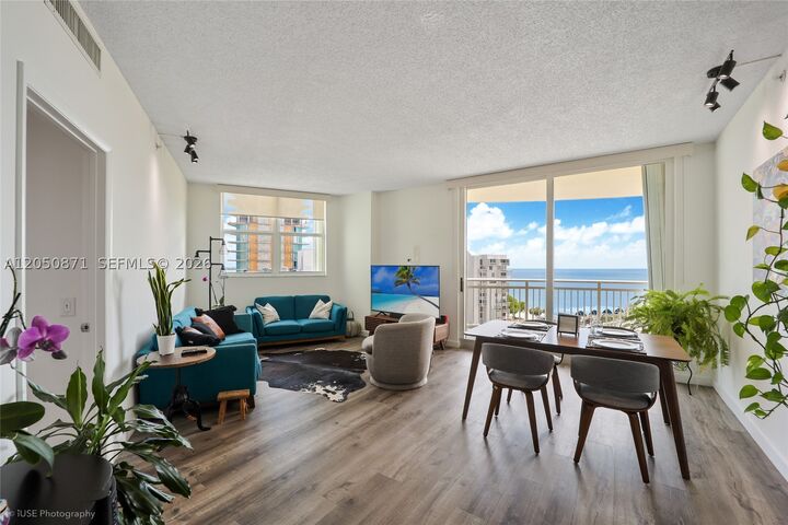 Property Photo:  2475 Brickell Ave 1107  FL 33129 