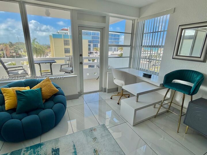 Property Photo:  3111 N Ocean Dr 401  FL 33019 