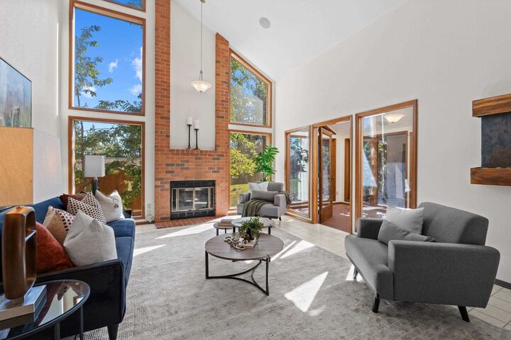 Property Photo: 8027 E Elde Dr WA 99212
