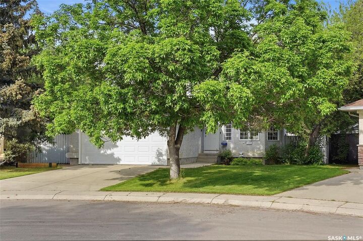 Property Photo:  331 Steiger Way  SK S7N 4K2 