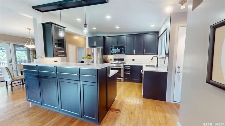 Property Photo: 1801 Wilson Crescent SK S7J 2N8