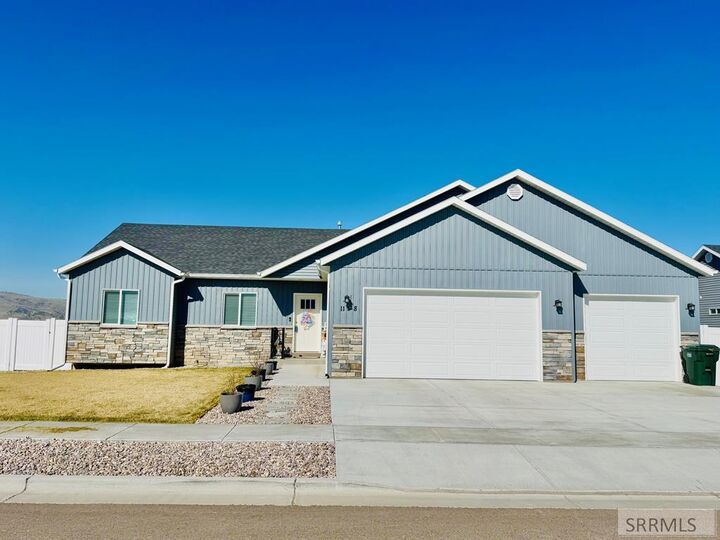 Property Photo: 1158 Dolostone ID 83201