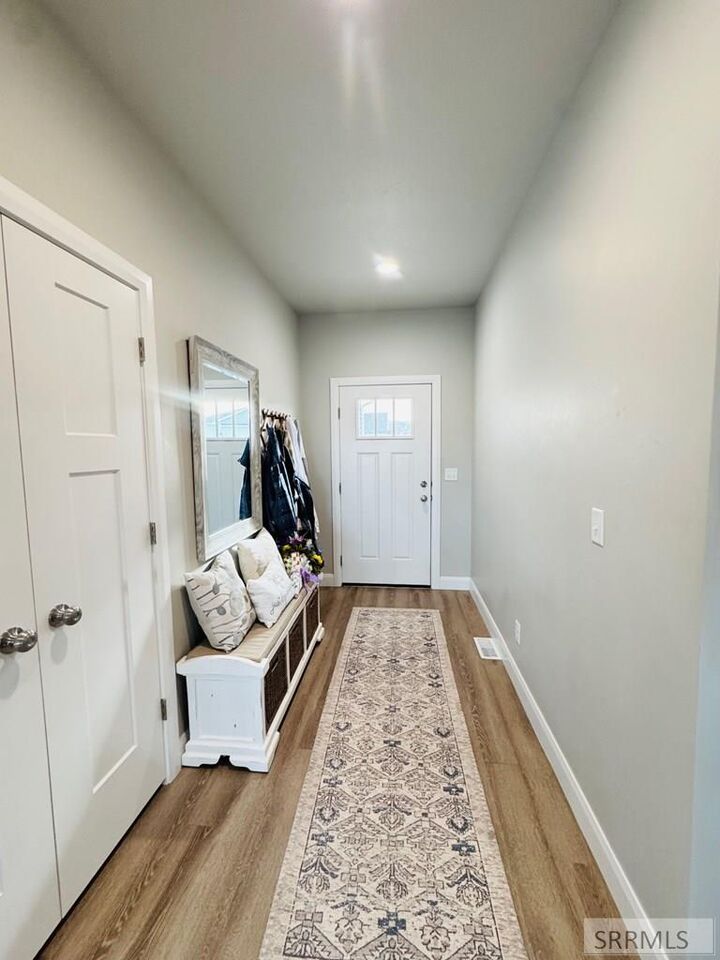 Property Photo:  1158 Dolostone  ID 83201 