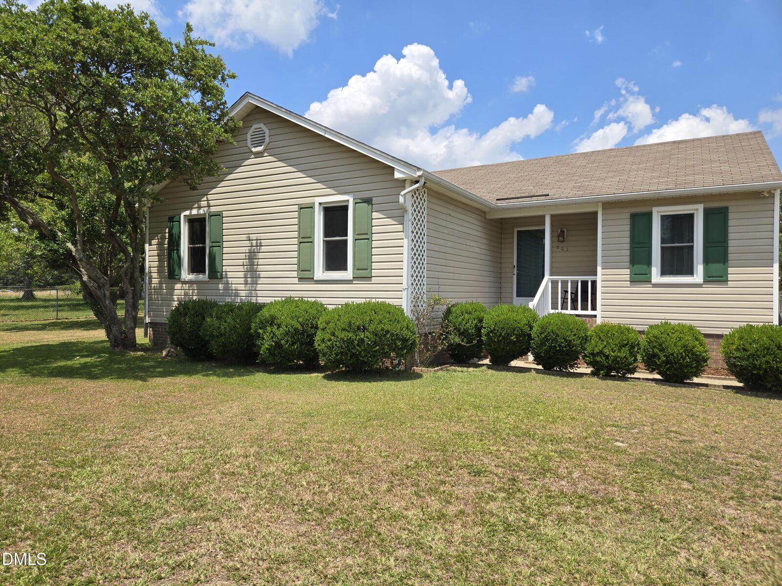 Property Photo:  221 Country Lane  NC 27520 