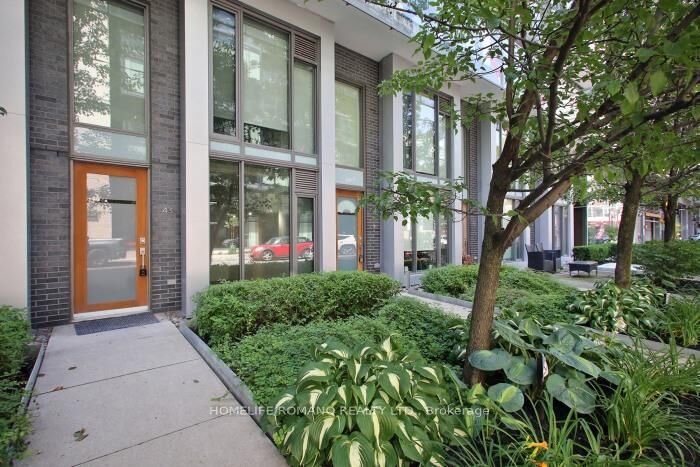 55 Stewart Street 104 — photo 1