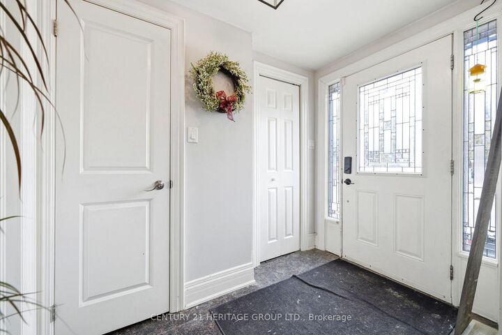 Property Photo: 143 Silas Boulevard ON L4P 2K2