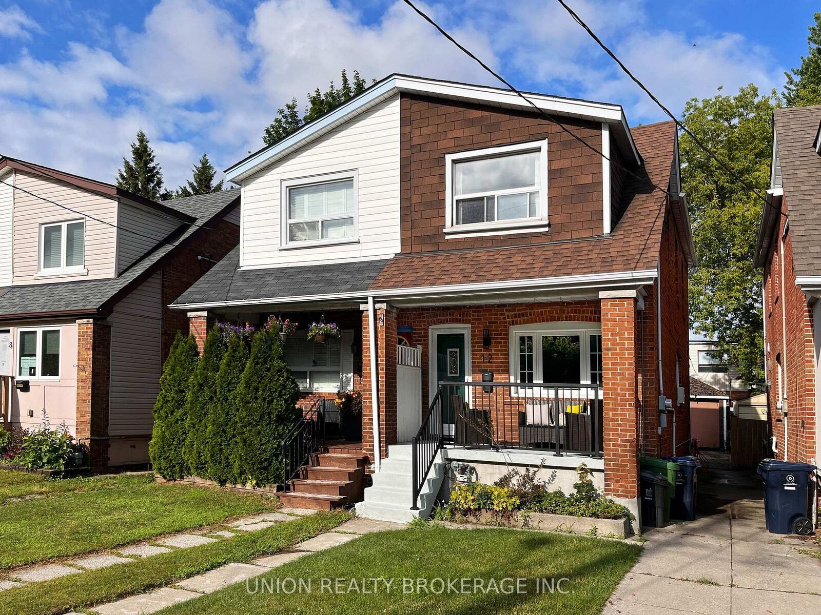Property Photo:  12 Durant Avenue  ON M4J 4V9 