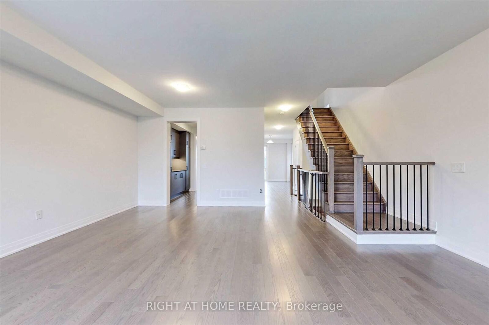 Property Photo:  235 Vermont Avenue  ON L3X 0M6 