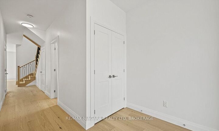 Property Photo:  185A Rykert Street  ON L2S 2B5 
