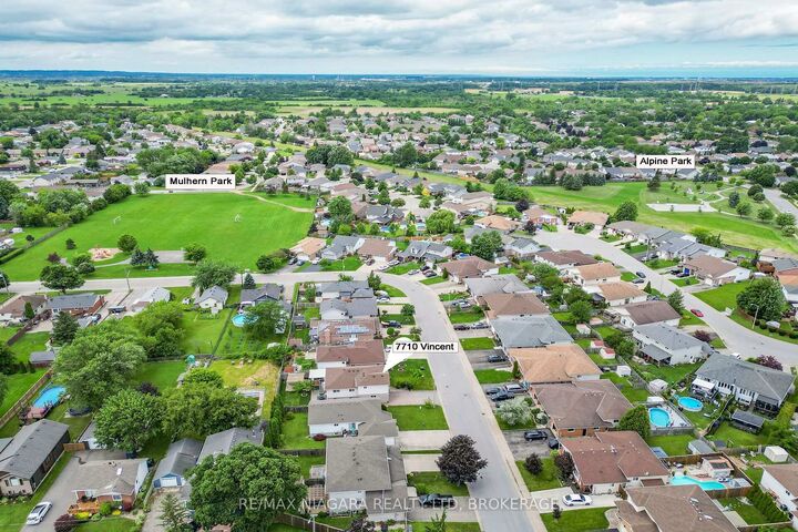 Property Photo: 7710 Vincent Street W ON L2H 3B8