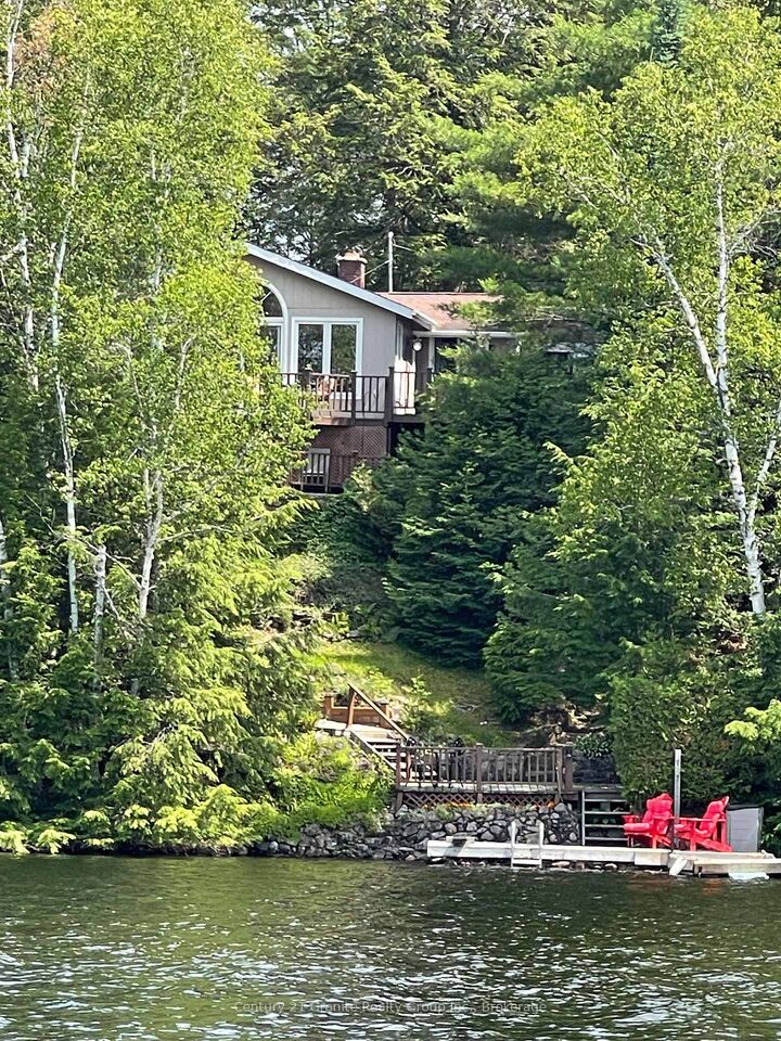 Property Photo: 1109 Burnt Point Trail ON K0M 2K0