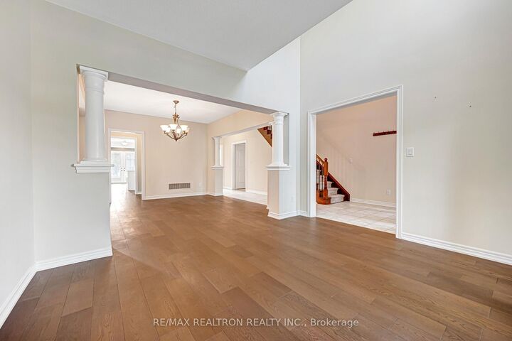 71 Glengordon Crescent — photo 1