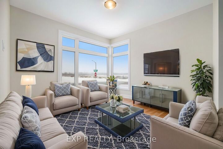 Property Photo:  6 Corr Court  ON K7C 0W5 