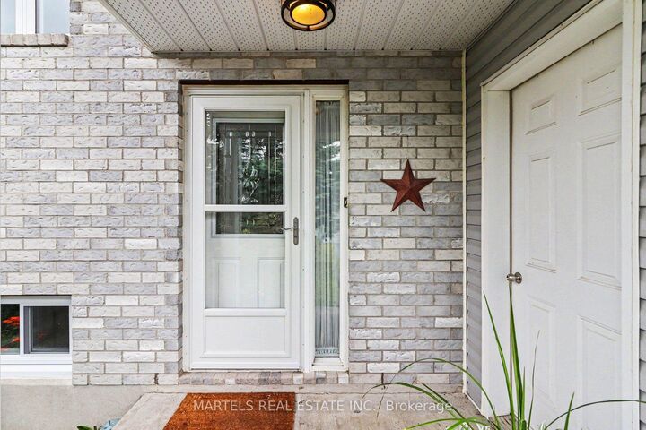 Property Photo: 879 Lawrence Street ON K4K 1M8