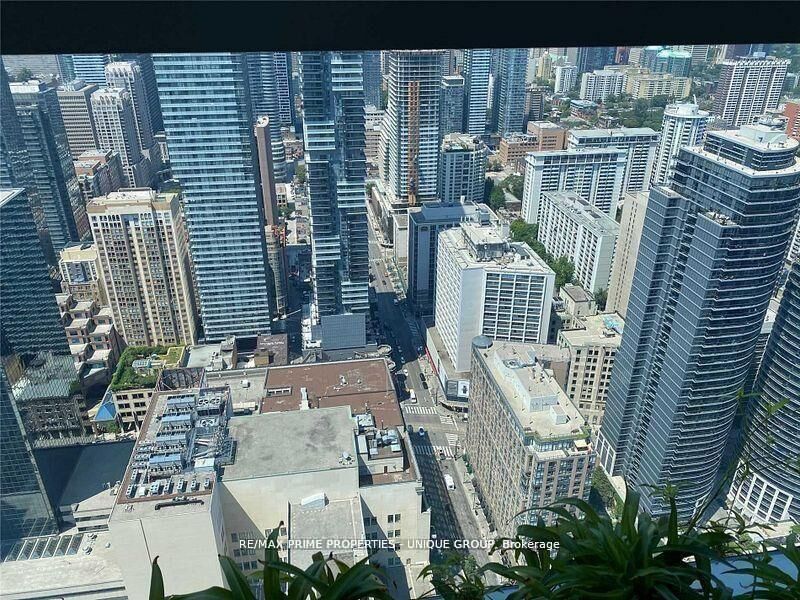 Property Photo:  386 Yonge Street 5316  ON M5B 0A5 