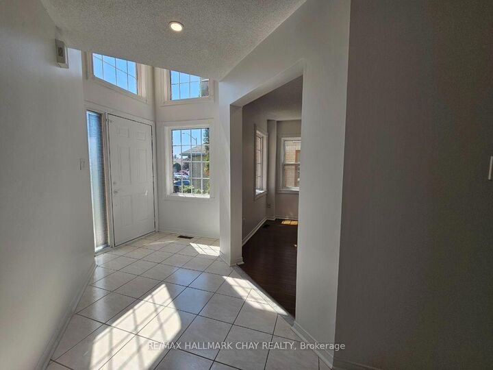 Property Photo: 219 Wessenger Drive ON L4N 8R4