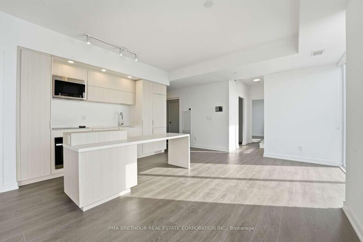 Property Photo:  370 Martha Street 2105  ON L7R 0G9 