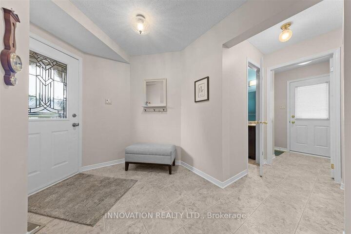 Property Photo:  183 Equestrian Drive  ON K2M 1K6 