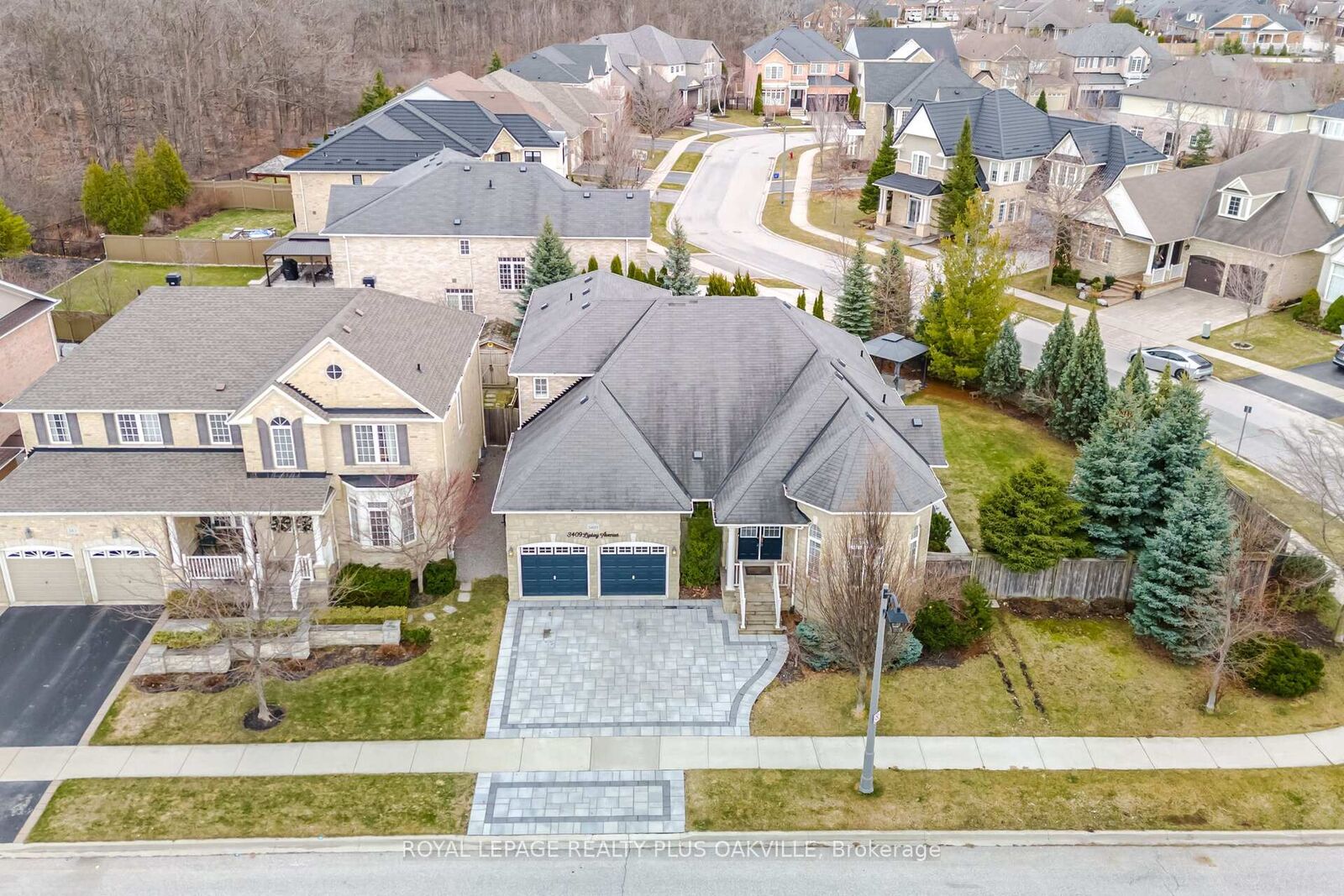 Property Photo:  3409 Liptay Avenue  ON L6M 0M8 