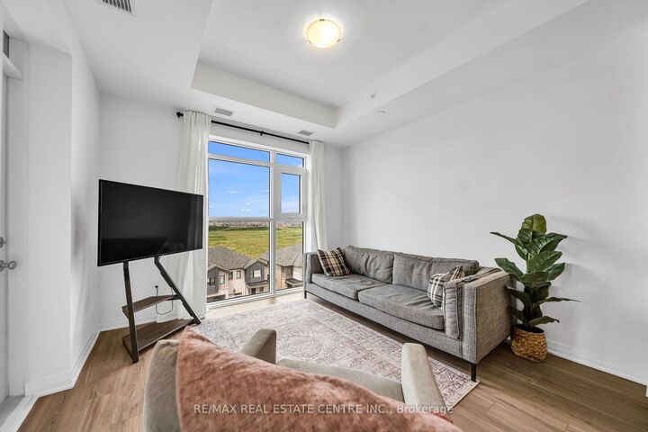 Property Photo: 490 Gordon Krantz Avenue 504 ON L9E 1Z4