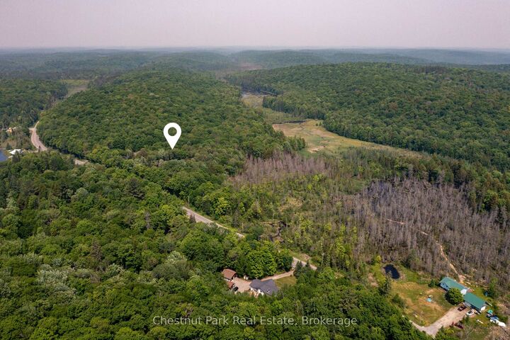 2212 Aspdin Road — photo 1