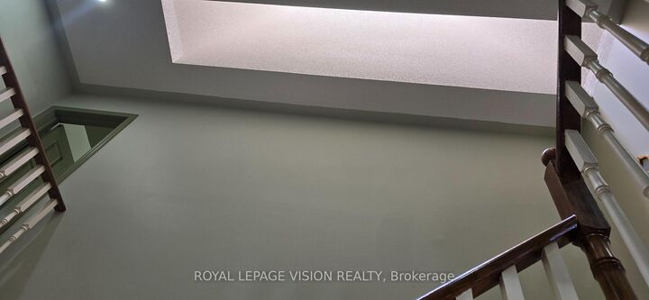 Property Photo: 122 Medland Avenue ON L1P 1W7