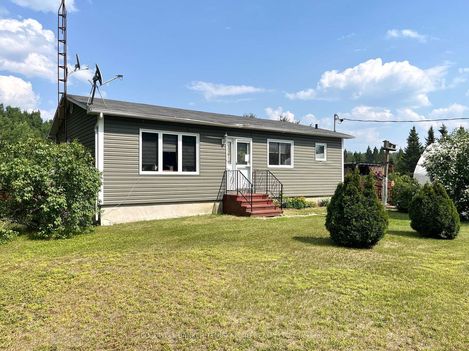 Property Photo:  937819 Marsh Bay Road  ON P0J 1C0 