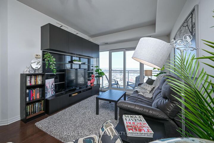 Property Photo:  90 Landry Street 1906  ON K1L 0A9 