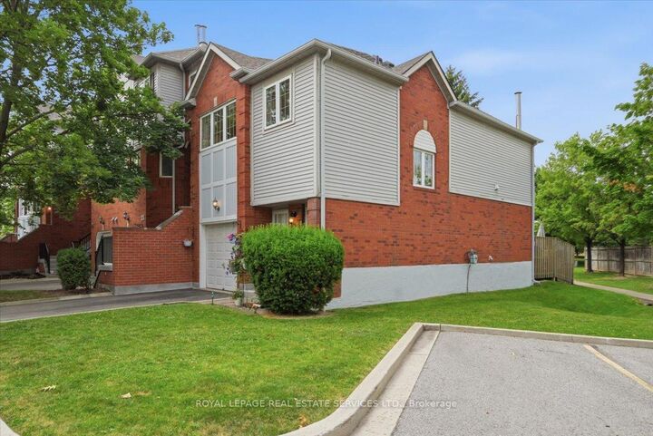 4605 Donegal Drive 24 — photo 1