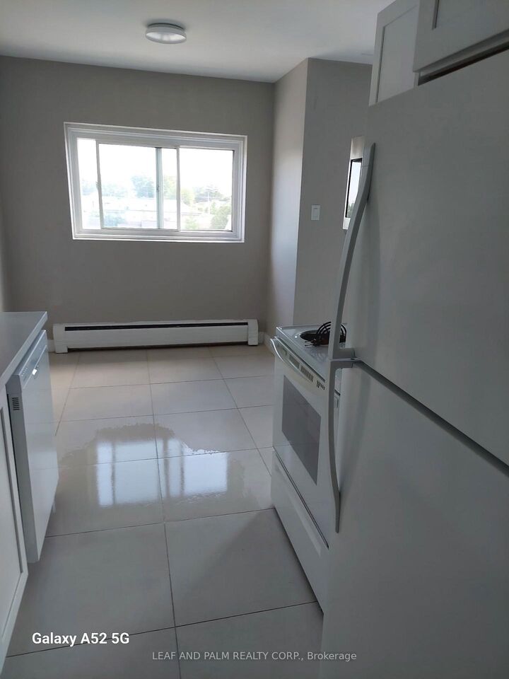 Property Photo: 591 12th Street 14 ON N4N 1W5